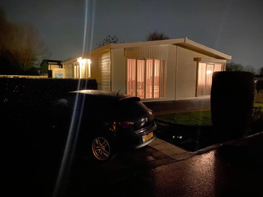 Luxe Chalet In Prachtig Natuurgebied Lith Exterior foto